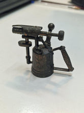Sacapuntas de metal: soplete antiguo, colección miniatura Play Me